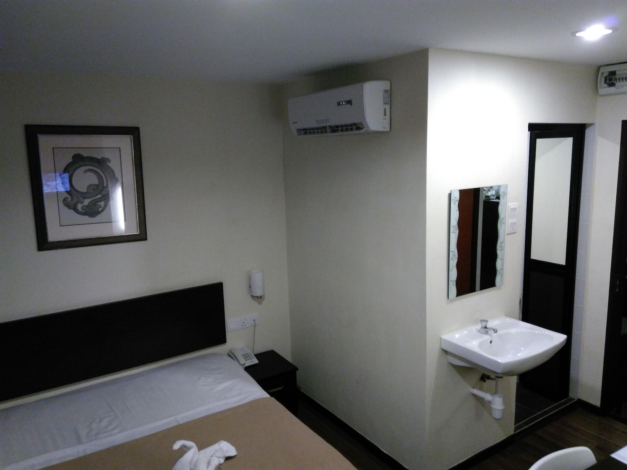 So Hotel Джордж Таун Екстериор снимка